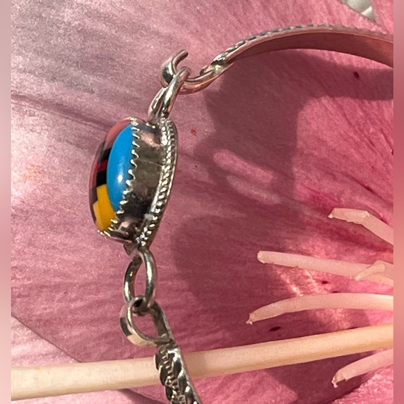 SOLD ZUNI Native American sterling silver bracelet with inlay accent - Picture 5 of 8